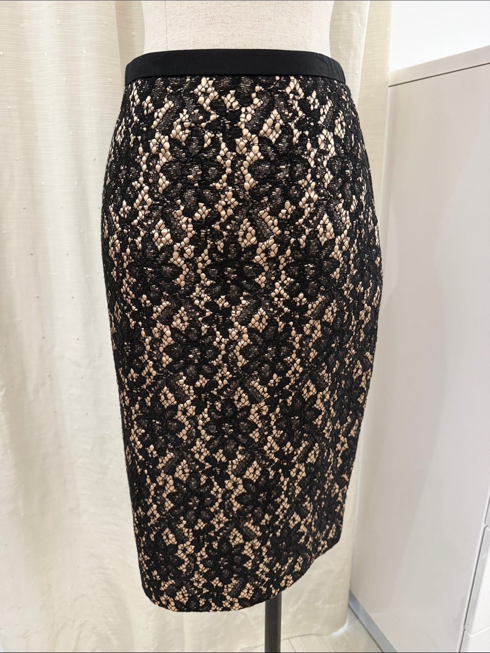 Talbots NWOT Vintage Lace Pencil Skirt size 10